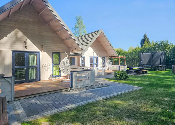 Bursztynowa Osada Lodge *