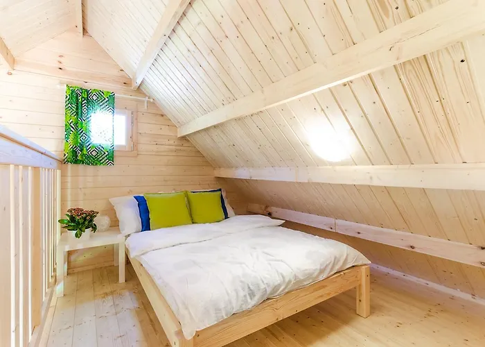 Bursztynowa Osada Lodge *